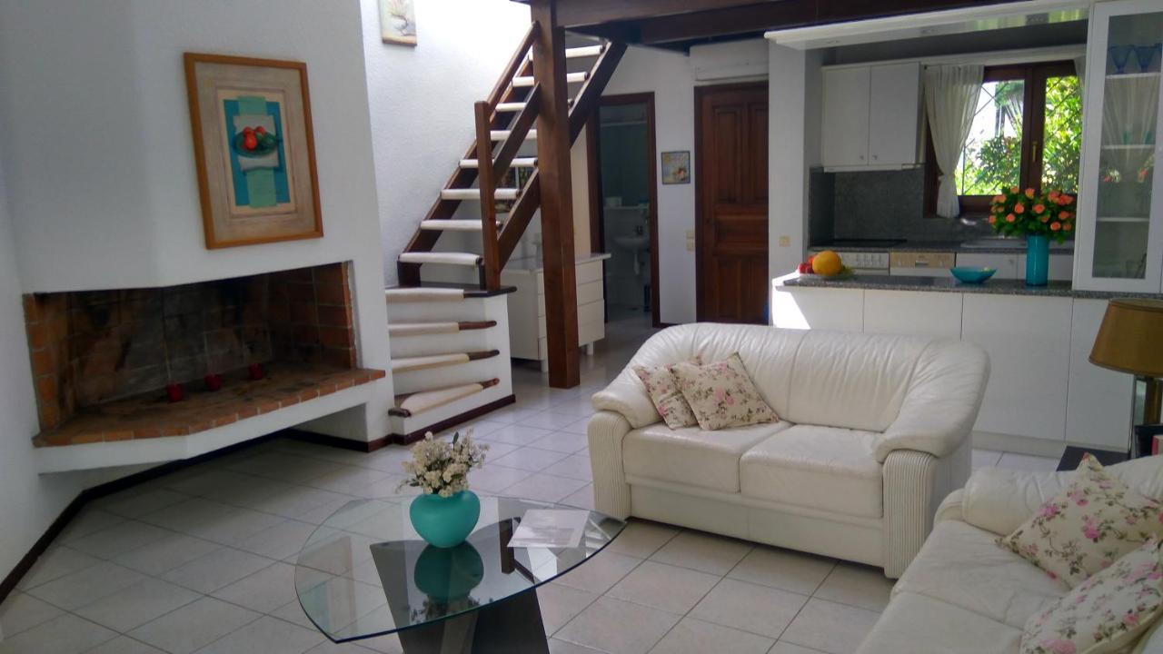 Sani Villa Maria Bagian luar foto